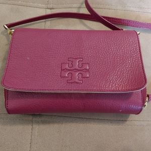 Tory burch thea messanger crossbody- cabernet
